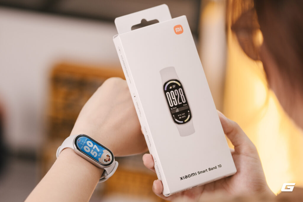 Đang dùng smartwatch, Xiaomi Band 10 khiến tôi phải "quay xe": Chỉ 1 triệu mà đỉnh không tưởng!- Ảnh 1.