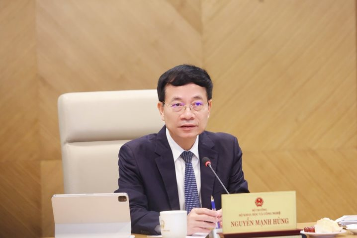 Bộ trưởng Nguyễn Mạnh Hùng: Không nên chạy theo trào lưu chuyển đổi AI, cần xem AI là một công cụ xử lý dữ liệu- Ảnh 1.