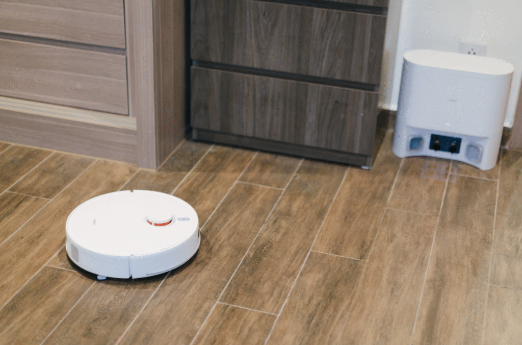 Robot hút bụi giờ như điện thoại: cũng có phân khúc để bạn chọn đúng nhu cầu- Ảnh 1.