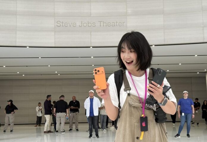 CEO Trung Quốc tặng iPhone 17 Pro Max cho toàn bộ nhân viên, cả thực tập sinh cũng có phần- Ảnh 1.