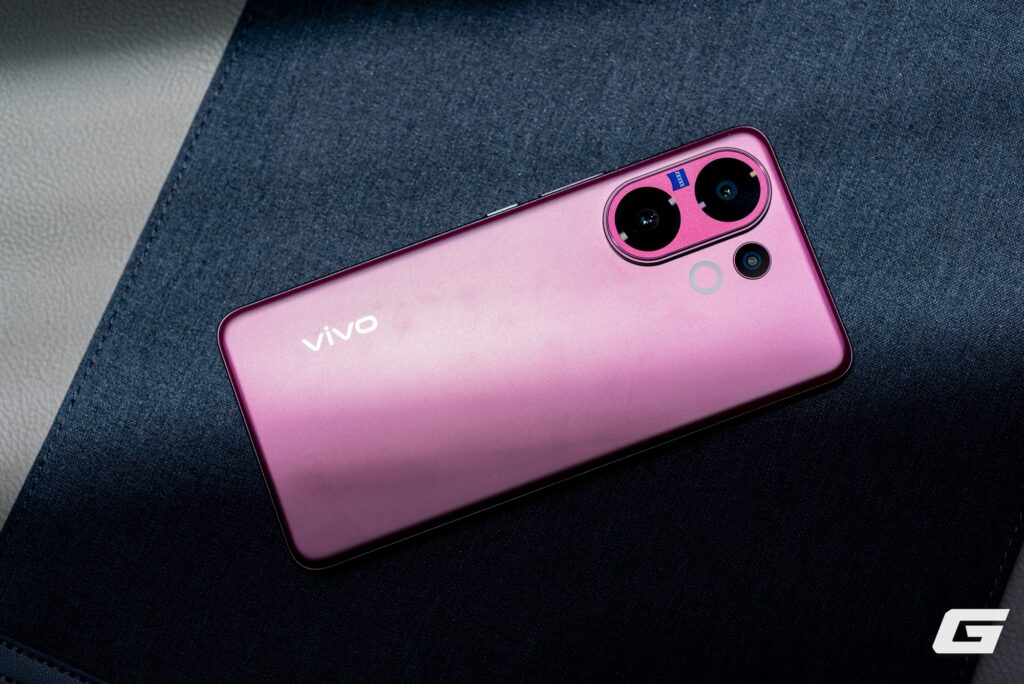 Trải nghiệm nhanh vivo V60: Thích ngay từ cái nhìn đầu tiên nhưng team “cấu hình thủ” cần cân nhắc- Ảnh 1.