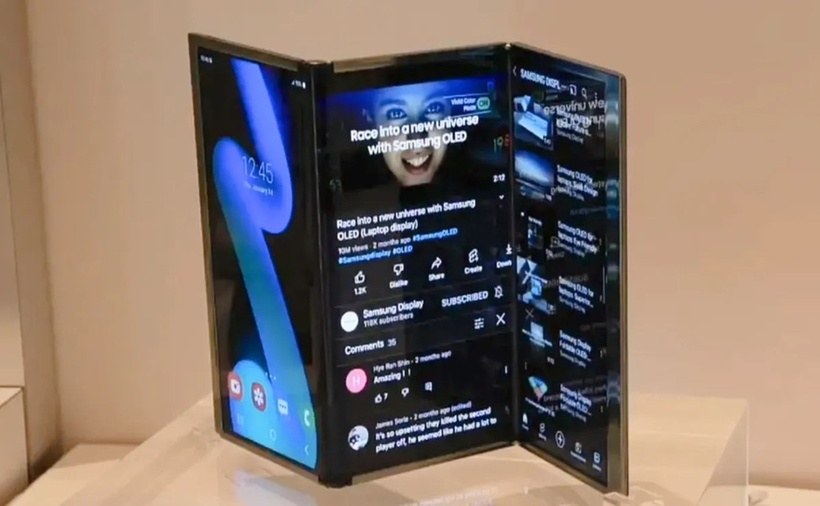 Nguyên mẫu thử nghiệm của smartphone màn hình gập ba từng được Samsung trưng bày.(Ảnh: Samsung)