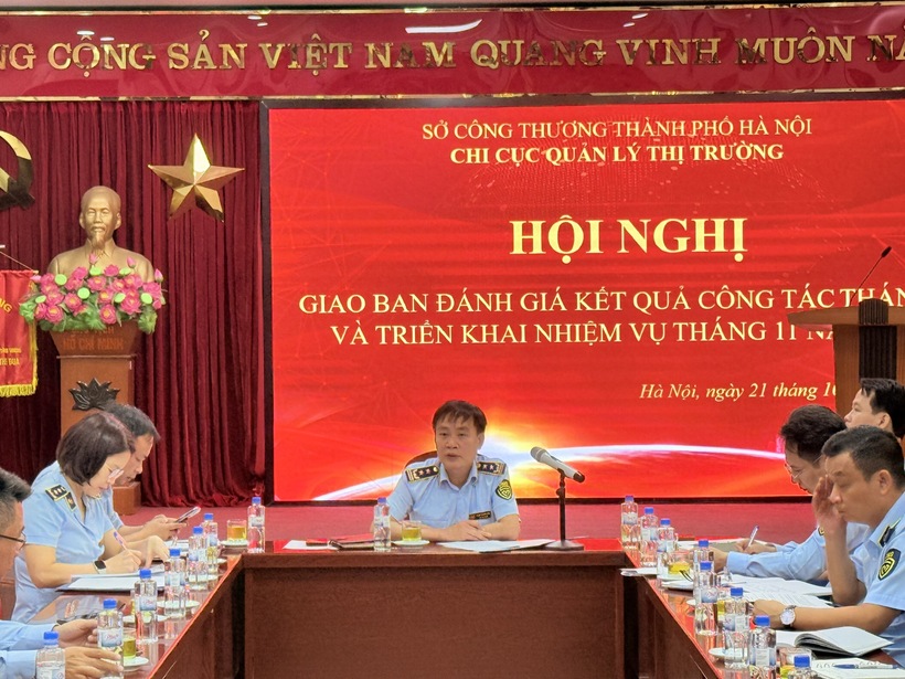 Hội nghị do đồng chí Trịnh Quang Đức, Chi cục trưởng Chi cục QLTT Hà Nội chủ trì với sự tham gia của các cán bộ chủ chốt trong lực lượng.